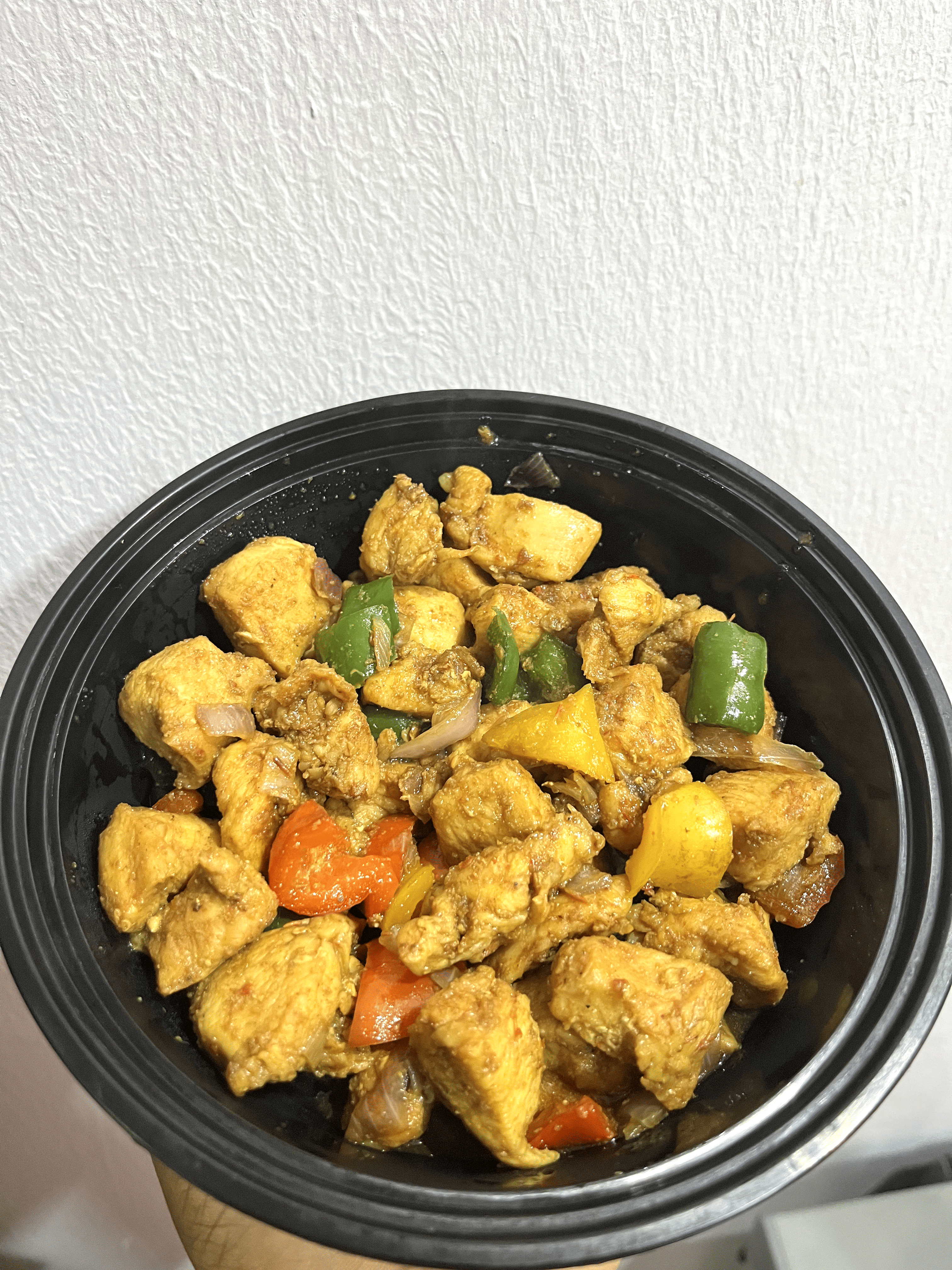 fried chicken and vegetables meal image